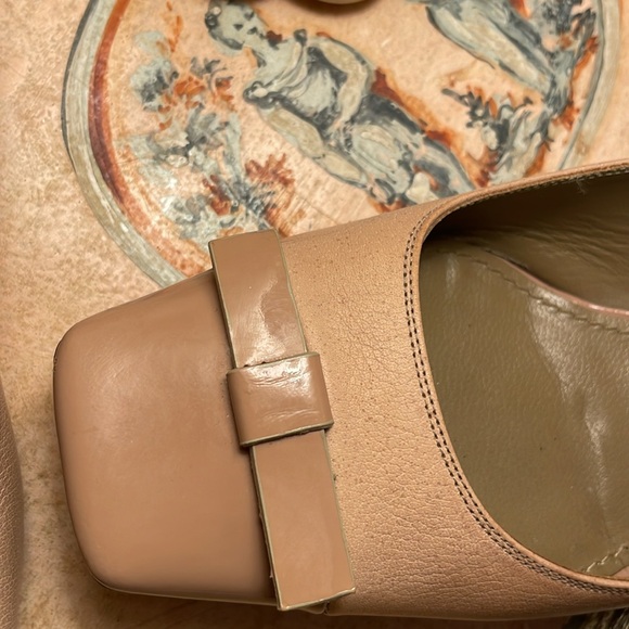 Marc Jacob’s 2 toned patent leather and kidskin flats with bows - Picture 14 of 15